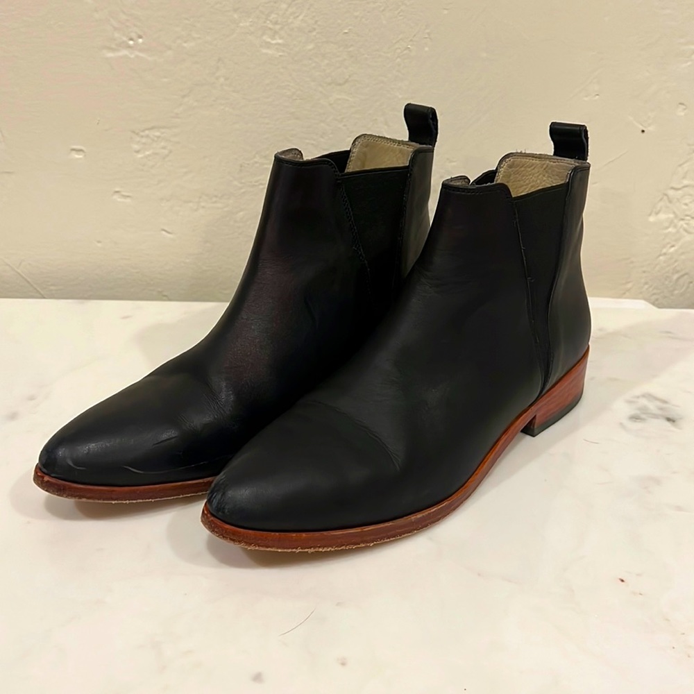 Nisolo Black Everyday Chelsea Boot
